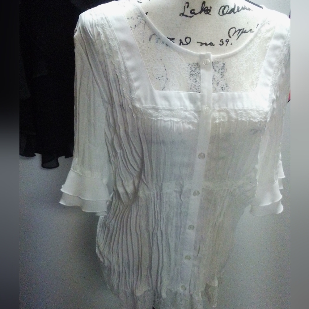 Vintage Coquette Lace/Ruffle Top